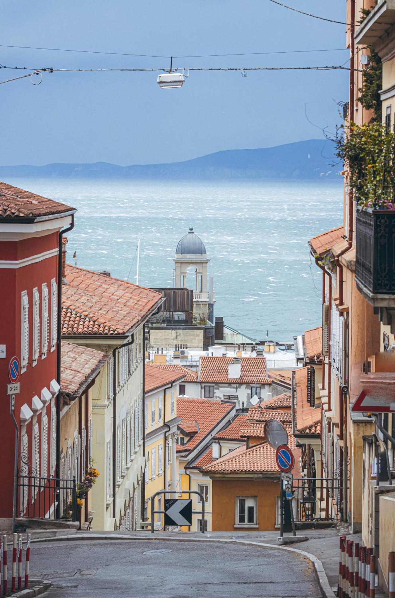 Mansarda Piazza Venezia Trieste Exterior foto